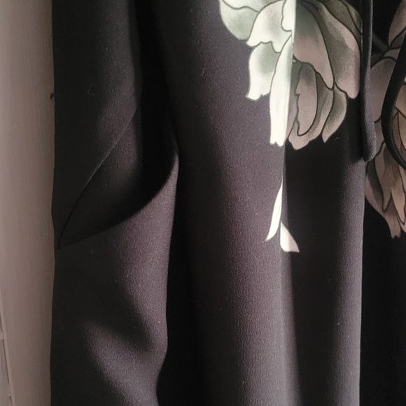 Wilfred Floral Wrap Dress - Picture 4 of 14